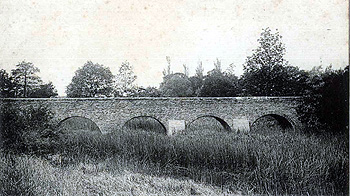 Oakley Bridge about 1900 [Z1130/85]